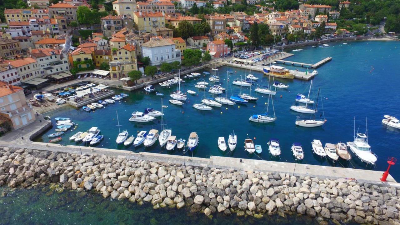 Apartments Matacin With Sea View Opatija Exterior foto