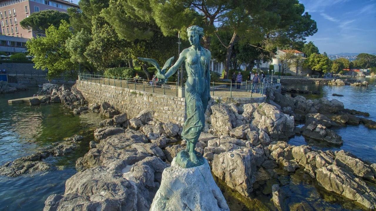Apartments Matacin With Sea View Opatija Exterior foto