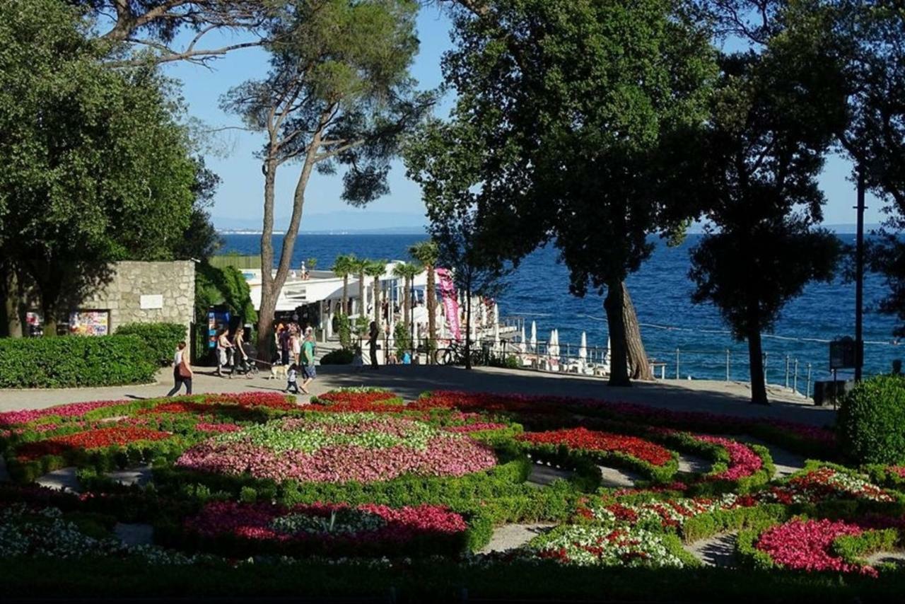 Apartments Matacin With Sea View Opatija Exterior foto